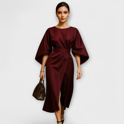 SARA – Elegant Dress with Sleeves