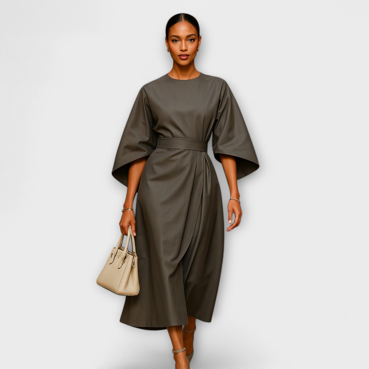SARA – Elegant Dress with Sleeves
