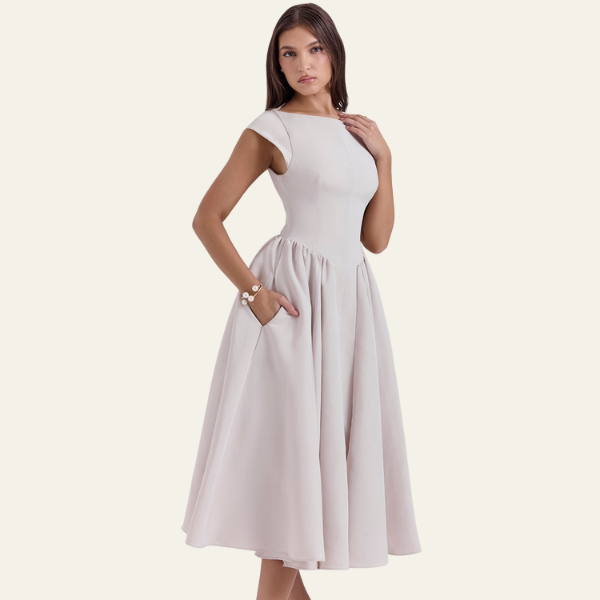 Iva™ | Elegant Dress with Open Back
