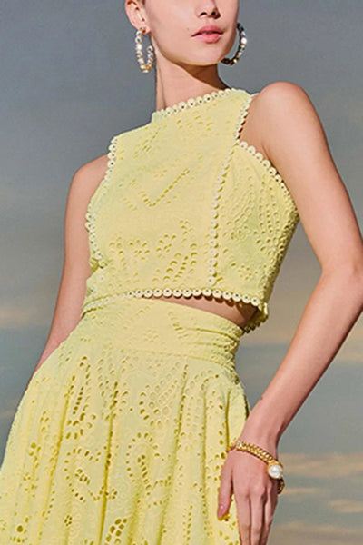 Noemi™ | Completely Lace