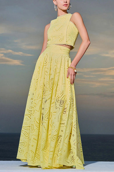 Noemi™ | Completely Lace