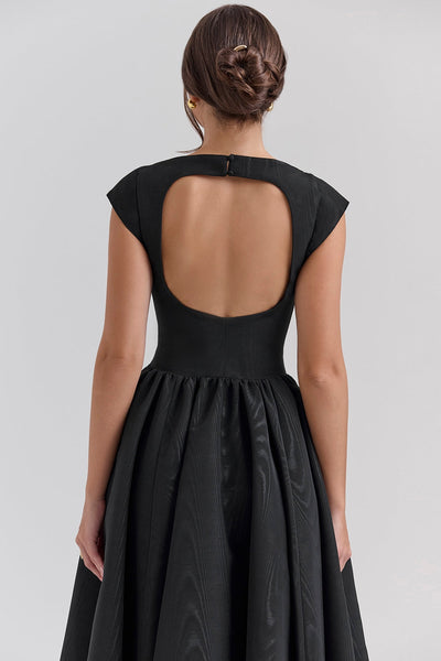 Iva™ | Elegant Dress with Open Back