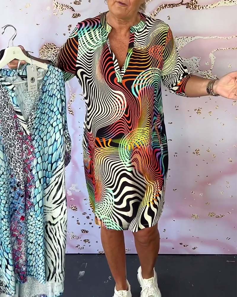 RIA – Colorful Dress with V-Neck